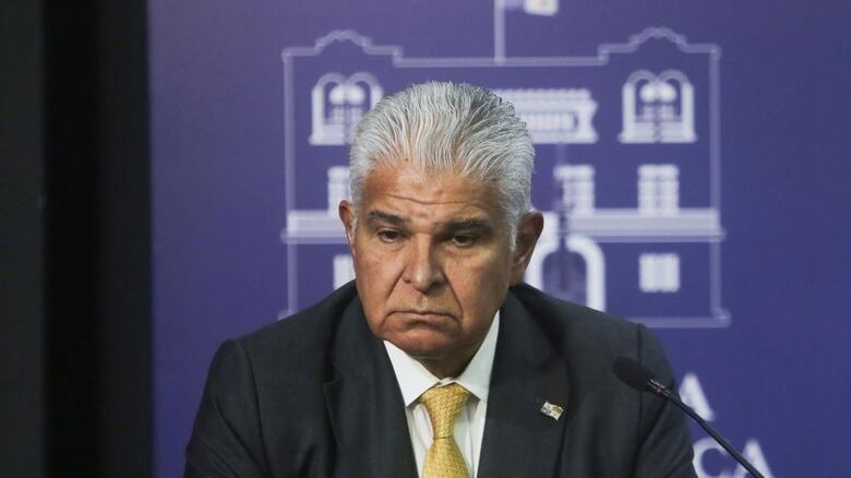 Por qué la bananera Chiquita despidió a 5.000 trabajadores en Panamá con el respaldo del presidente Mulino