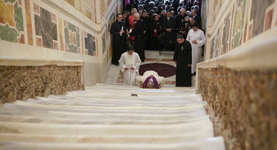 Reabre en Roma la 'escalera santa' por la que Cristo ascendió para comparecer ante Pilatos